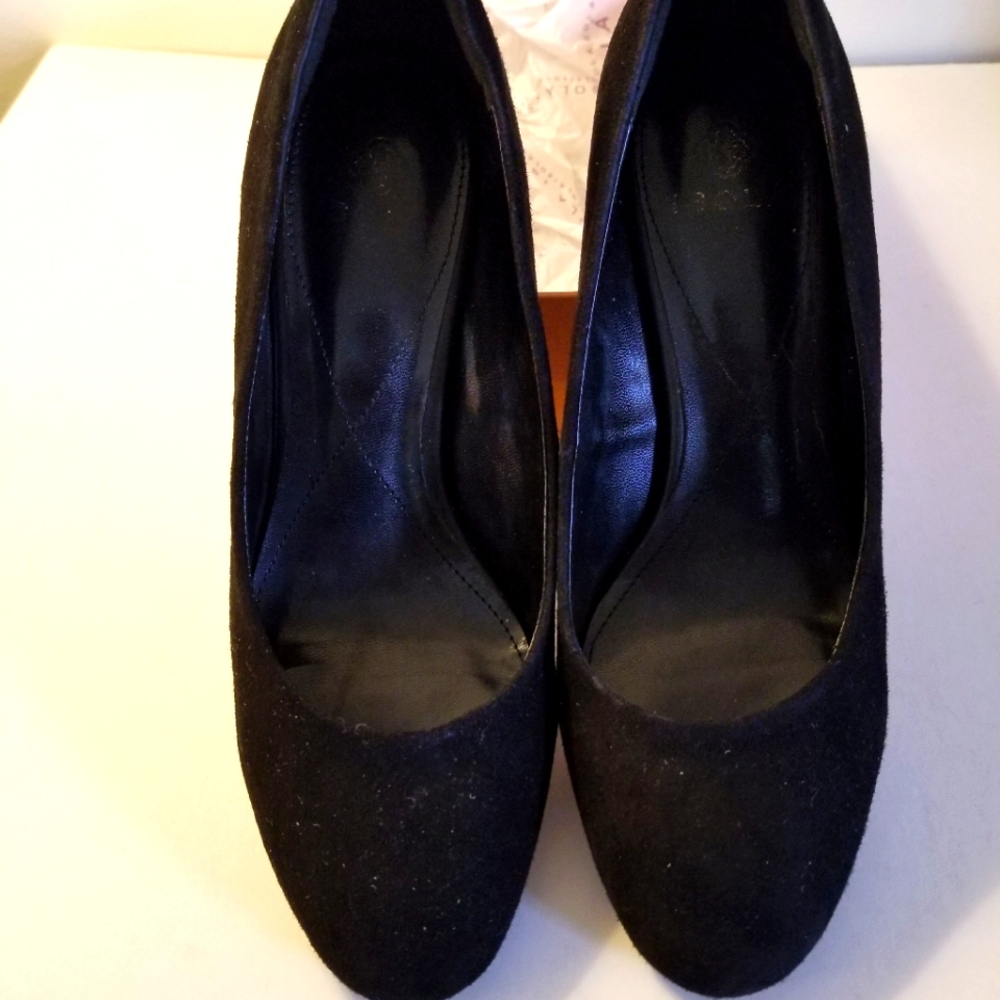 Isola Ladies Sude Shoes